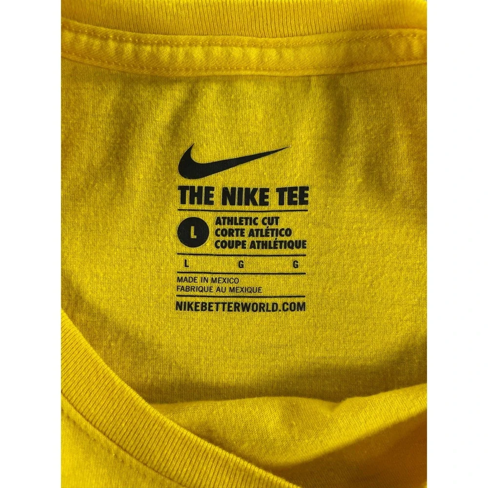 Nike Michigan Wolverines Children of Yost Yellow Graphic T-Shirt Mens Large L